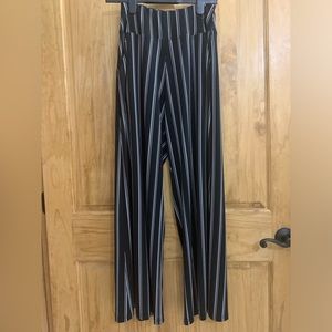 Sympli Stripe Wide Leg Pant Size 6